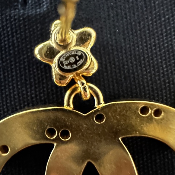 CHANEL 24K Gold Crystal CC Dangle Earrings - Picture 5 of 5